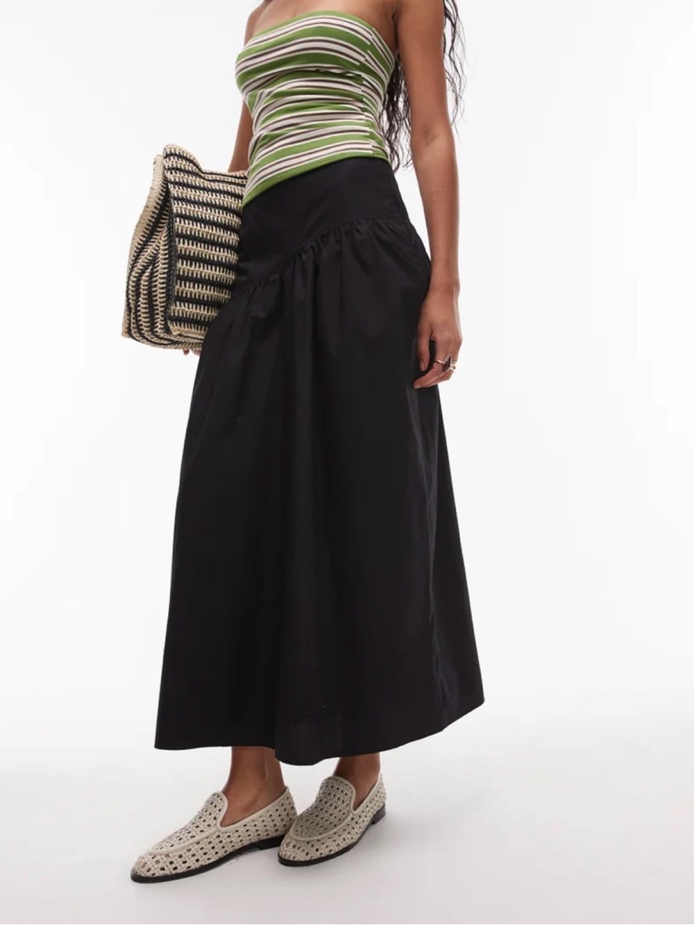 NWOT- Poplin Full Curved Dropped Waist Skirt, Black, size US4